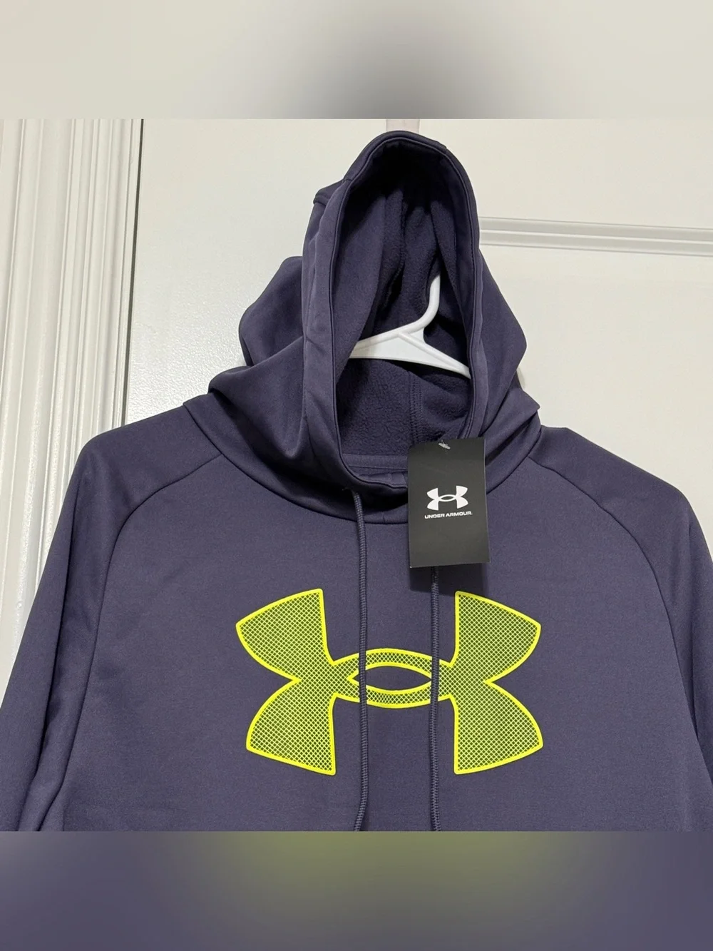 Medium 🆕 Under Armour Men’s Navy 💙Neon Yellow Big Logo Fleece Hoodie